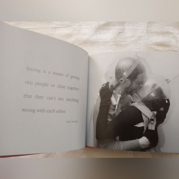 Don't Sweat the Small Stuff in Love Book and Hallmark Kisses Book - Picture 8 of 11